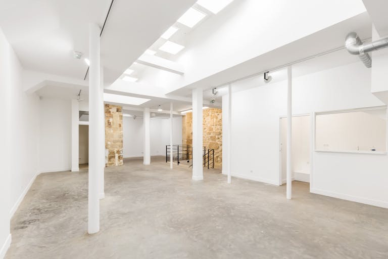 Retail Space in Le Marais - Image 1
