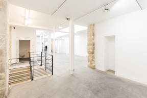 Retail Space in Le Marais - Image 4