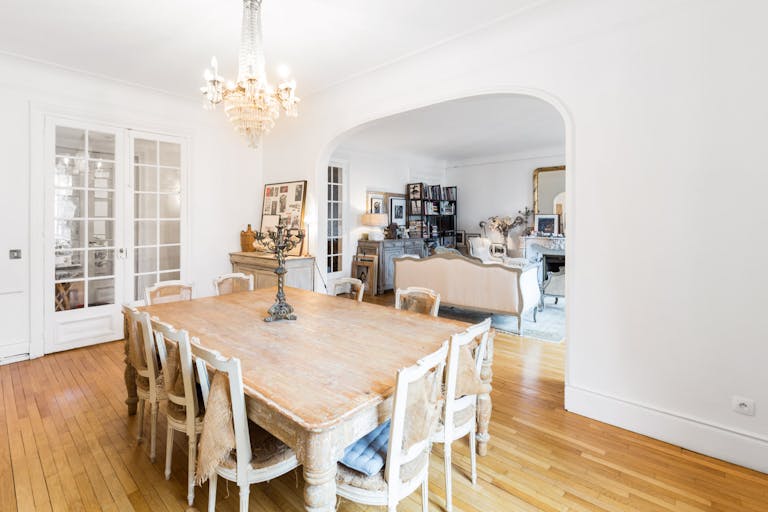 Loft Space in Paris 9th - Image 1