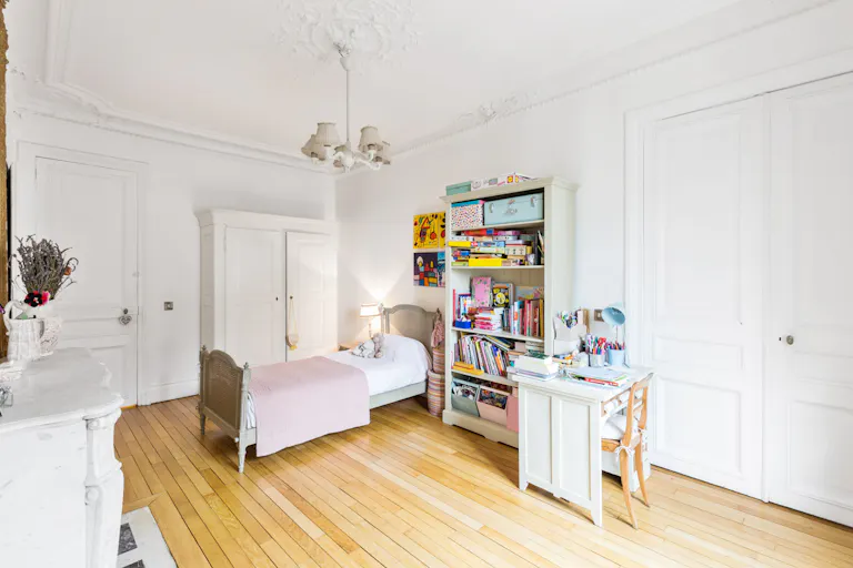 Loft Space in Paris 9th - Image 4