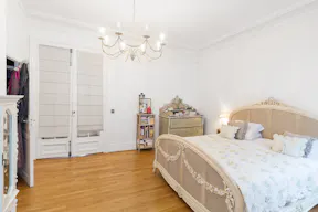 Loft Space in Paris 9th - Image 8