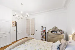 Loft Space in Paris 9th - Image 9