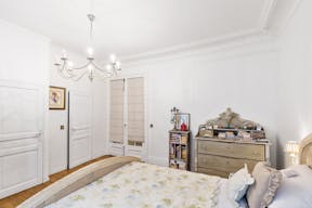 Loft Space in Paris 9th - Image 9