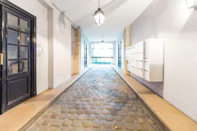 Classic Le Marais Art Gallery - Image 4