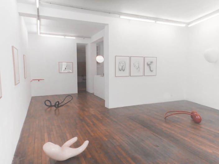 Contemporary art gallery in the elegant Le Marais neighborhood - Image 4