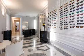 Spacious Tilsitt Flat with Garden - Image 7