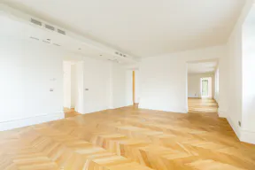 Spacious Tilsitt Flat with Garden - Image 12