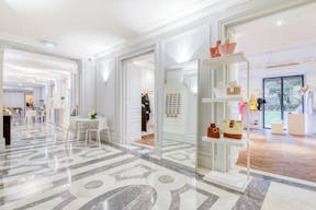 Spacious Tilsitt Flat with Garden - Image 20