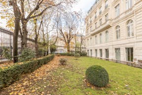 Spacious Tilsitt Flat with Garden - Image 23