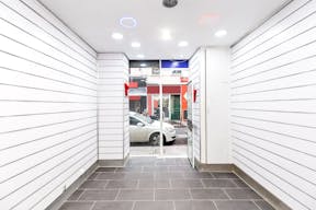 Bright white-box near to Bastille - Image 2