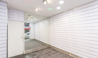 Bright white-box near to Bastille - Image 4