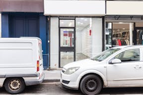 Bright white-box near to Bastille - Image 5
