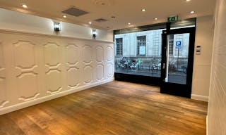 Pop-up store angle en plein coeur du Marais - Image 3