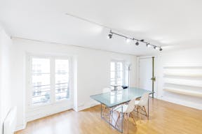 Loft Space in the 1st Arrondissement - Image 2