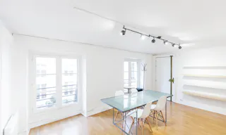 Loft Space in the 1st Arrondissement - Image 2