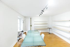 Loft Space in the 1st Arrondissement - Image 4