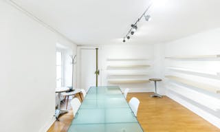 Loft Space in the 1st Arrondissement - Image 4