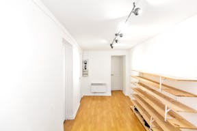 Loft Space in the 1st Arrondissement - Image 7