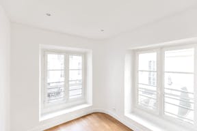 Loft Space in the 1st Arrondissement - Image 10