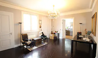 Loft Space on Franklin Roosevelt Avenue - Image 8