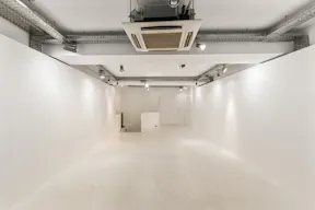 Pop-Up shop space in Le Marais - Image 0