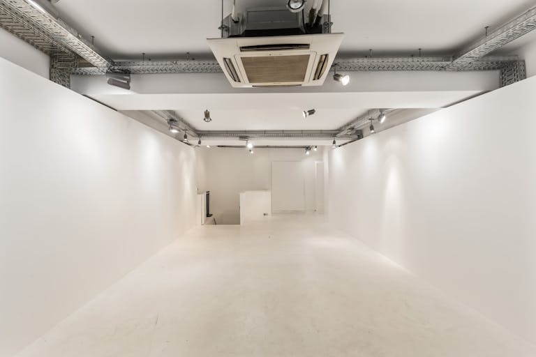 Pop-Up shop space in Le Marais - Image 0