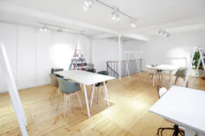Gallery Space in Le Marais - Image 0
