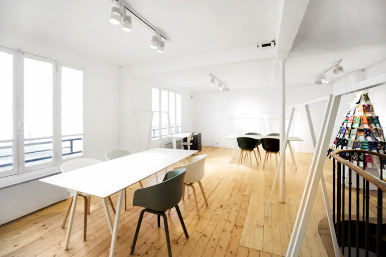 Gallery Space in Le Marais - Image 2