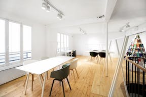 Gallery Space in Le Marais - Image 2