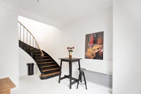 Gallery Space in Le Marais - Image 7