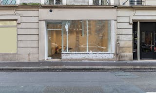 Elegant Boutique near Opera - Image 0