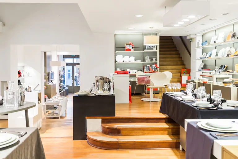 Premium Boutique in Madeleine - Image 1