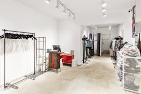 Characterful Boutique near Plaisance - Image 0