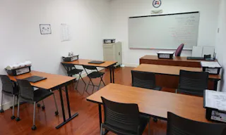Spacious , quiet and clean room 206 at University of San Jose - Image 0