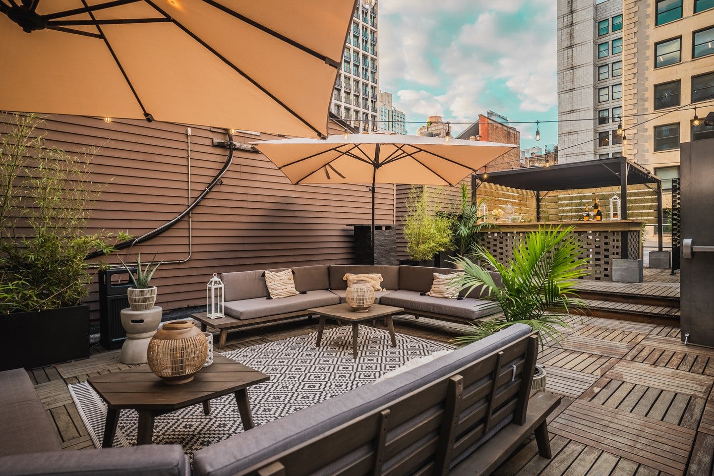 Upscale 232 sqm Loft on West 23rd Street, New York