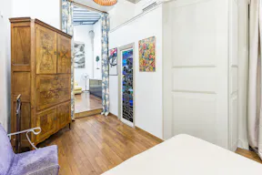 Contemporary Art Gallery in Le Marais - Image 6