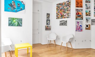 Elegant Art Gallery near Gambetta - Image 2