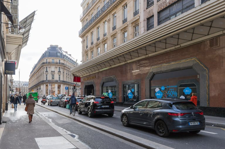 Showroom Apartment in l'Opéra - Image 0