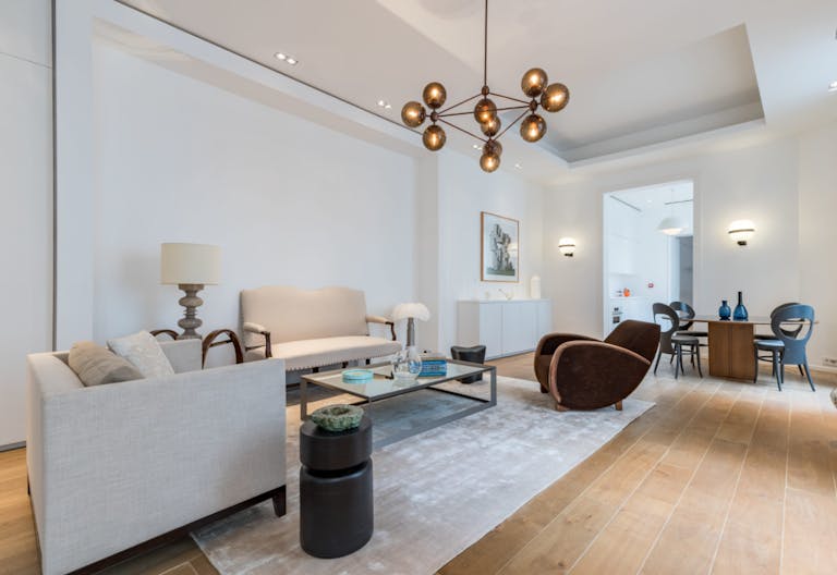 Showroom Apartment in l'Opéra - Image 1