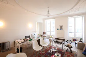 Gorgeous Apartment near Opera - Image 2