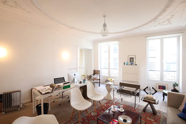 Gorgeous Apartment near Opera - Image 2