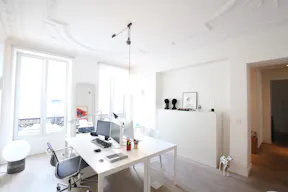 Gorgeous Apartment near Opera - Image 3