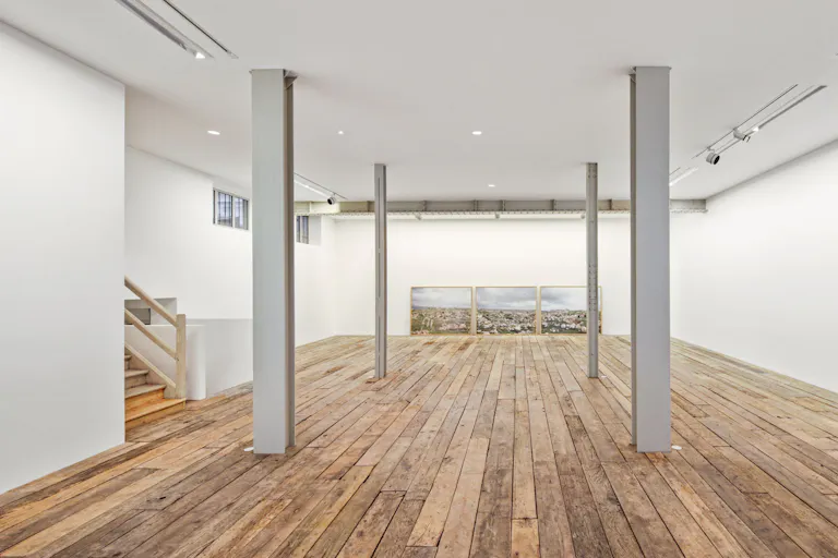 Sophisticated Space in the 6th District - Image 0