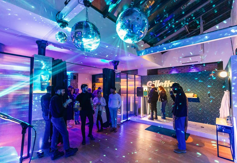 Loft sous verrière - Equiria Showroom - Image 3