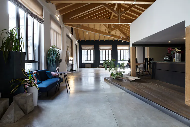 Gorgeous location between Navigli and Porta Romana - Image 1