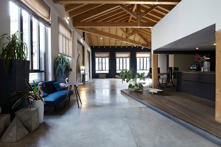 Gorgeous location between Navigli and Porta Romana - Image 1