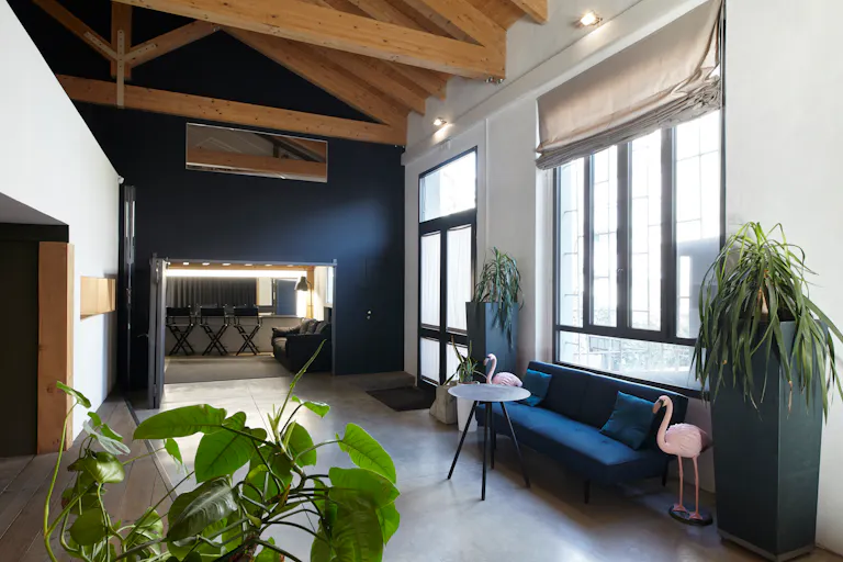 Gorgeous location between Navigli and Porta Romana - Image 4