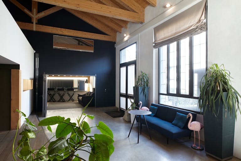 Gorgeous location between Navigli and Porta Romana - Image 4