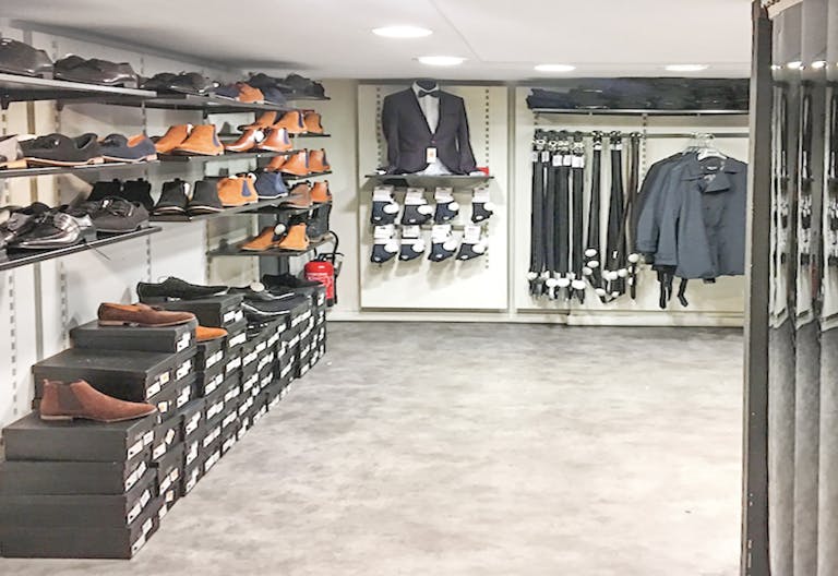 Tasteful Boutique near Pigalle - Image 1