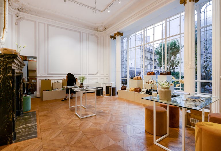 Gorgeous Space near Charles de Gaulle - Image 4